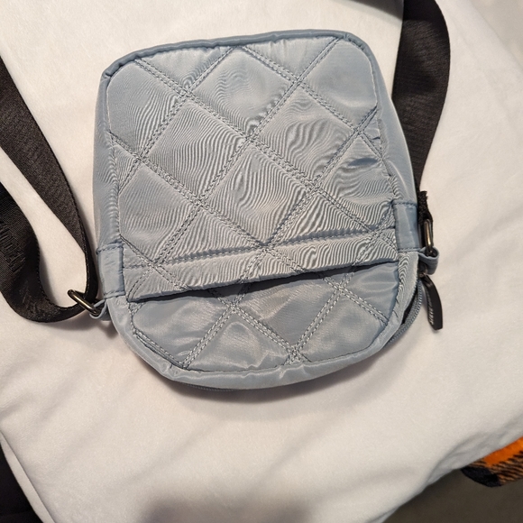 Steve Madden Bwanda Crossbody Bag - Picture 3 of 5